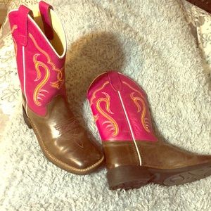 Girls Hot pink Old West Cowboy boots girls size 3